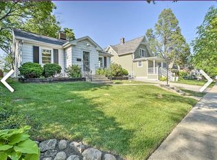 404 Ridgewood Ave, Glen Ellyn, IL 60137