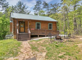 2534 Black Bear Ln, Sevierville, TN 37876
