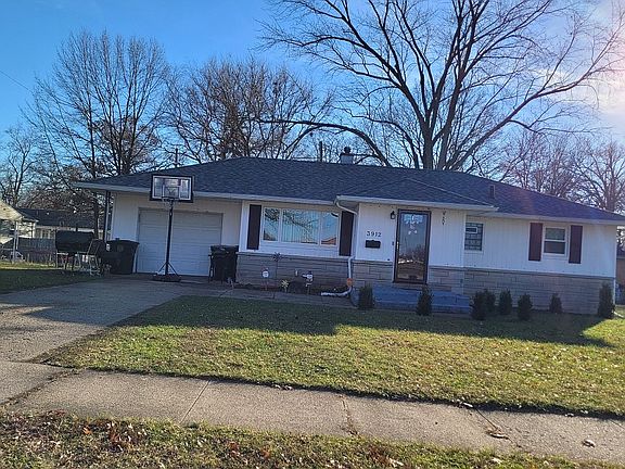 2nd image of 3912 Brentwood Dr