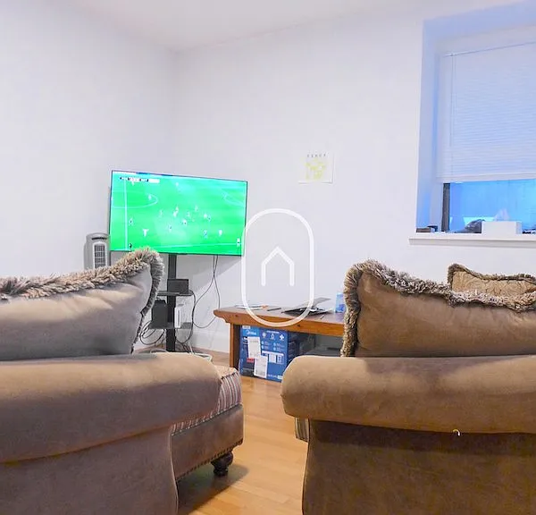 33 Cunard St #5 — Photo 11