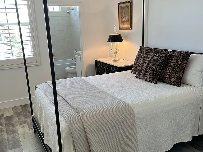 80201 Queensboro Dr — Photo 29