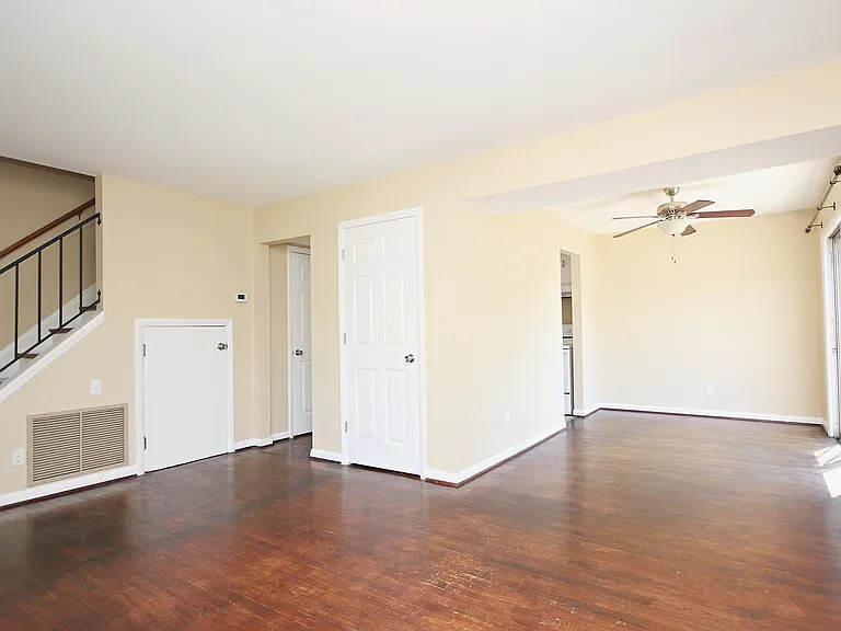 2512 Fontaine Ave #B — Photo 2