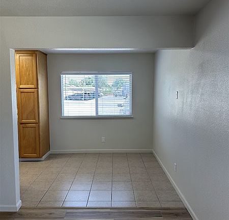 4th image of 1155 Willow St Unit A