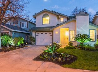 9872 N Canyon Creek Ln, Fresno, CA 93730