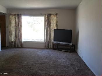 3rd image of 718 S Kenyon Dr