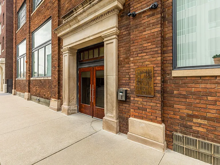 10th Street Lofts — Photo 4