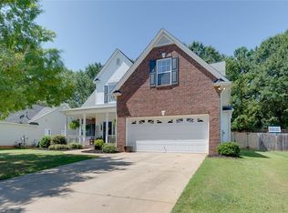 107 Hickory Run Dr, Easley, SC 29642