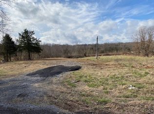 360 Martin Rd, Portland, TN 37148