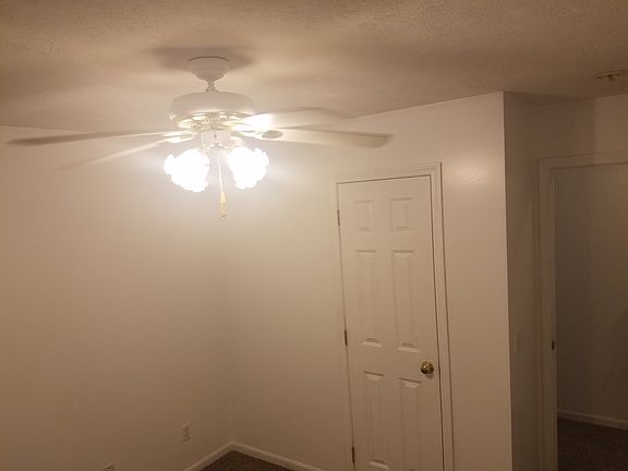2nd image of 3127 9th Ave