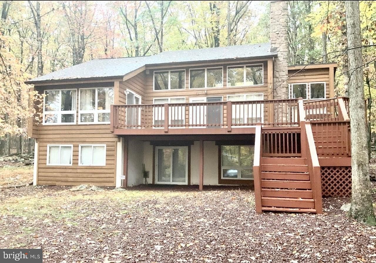 393 W Lake Valley Dr, Hazleton, PA 18202 Zillow