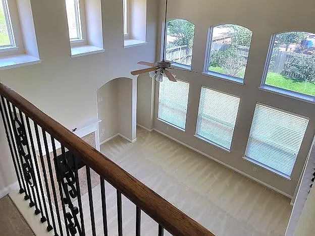 10007 Shire Green Ln — Photo 18