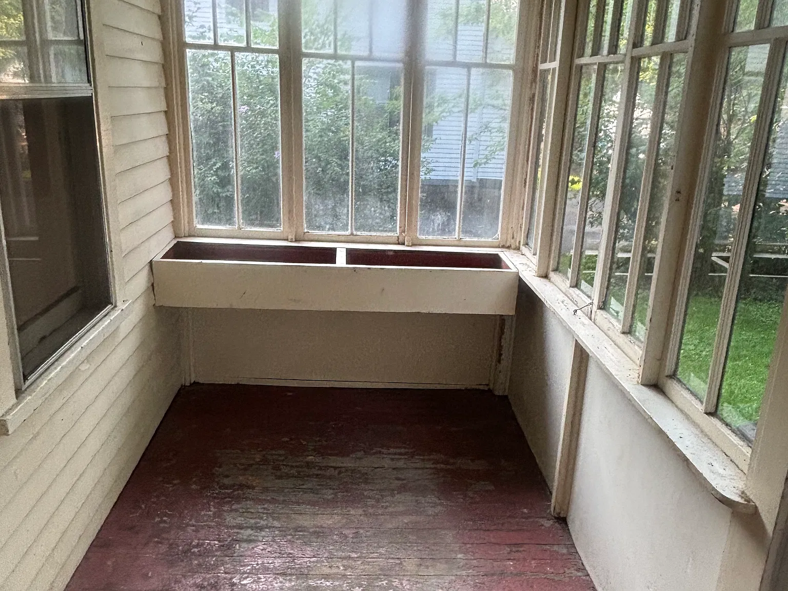 739 Minor Ave — Photo 2