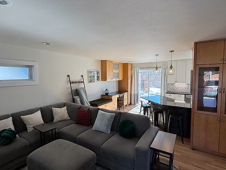 135 Woodchuck Ct — Photo 1