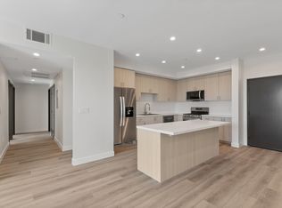 6603 Fulton Ave #202, Van Nuys, CA 91401