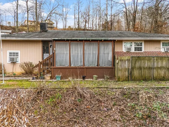131 Scott Rd, Harriman, TN 37748