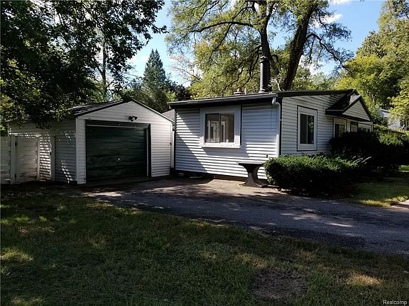 2nd image of 20365 Westover Ave