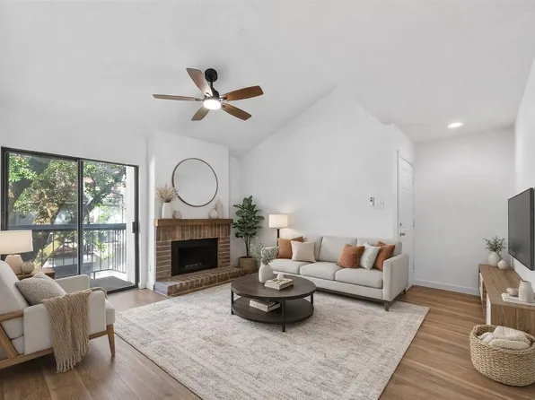 7900 N Stadium Dr APT 42, Houston, TX 77030