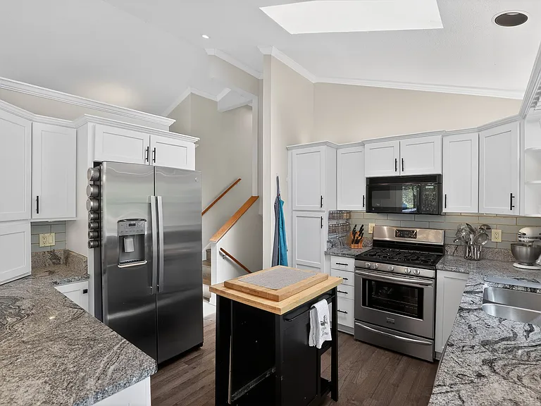 6 Hunters Ridge Dr — Photo 19