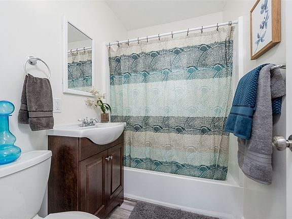 5th image of 4569 1/2 Marlborough Dr #4520