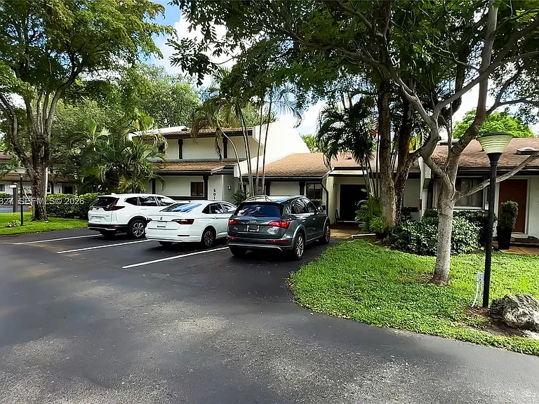 505 NE 199th Ln #2A — Photo 1
