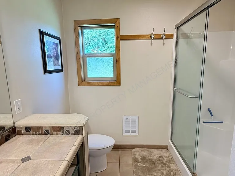 1181 S Sagle Rd — Photo 18