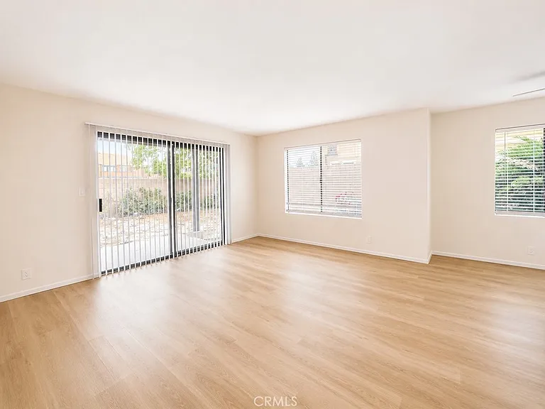 8598 Tamarind Ave #G — Photo 3