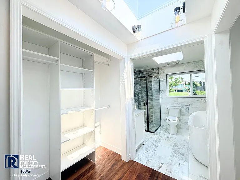 1726 N Jackson Ave — Photo 20
