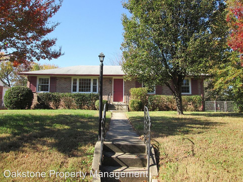 1st image of 3914 Longleaf Dr