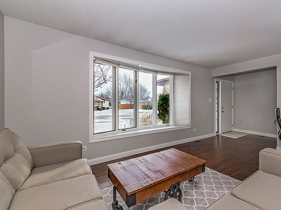 2nd image of 14506 Valleyview Dr
