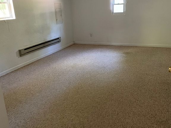 3rd image of 2485 Meadville Ln #B