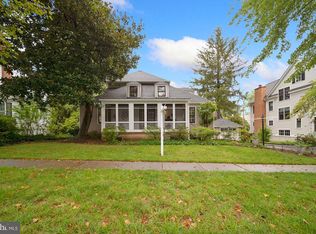 5211 Goddard Rd, Bethesda, MD 20814