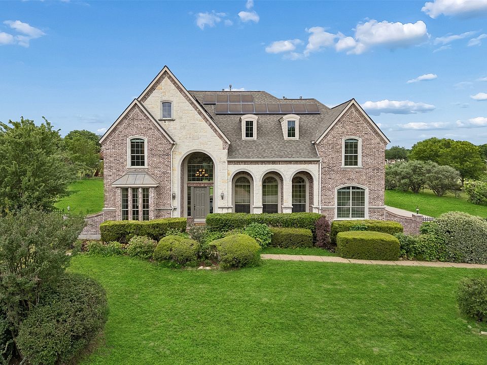 1st image of 631 Lakeridge Dr