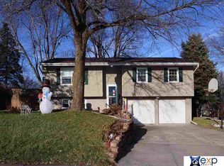 9644 Boyd Cir, Omaha, NE 68134