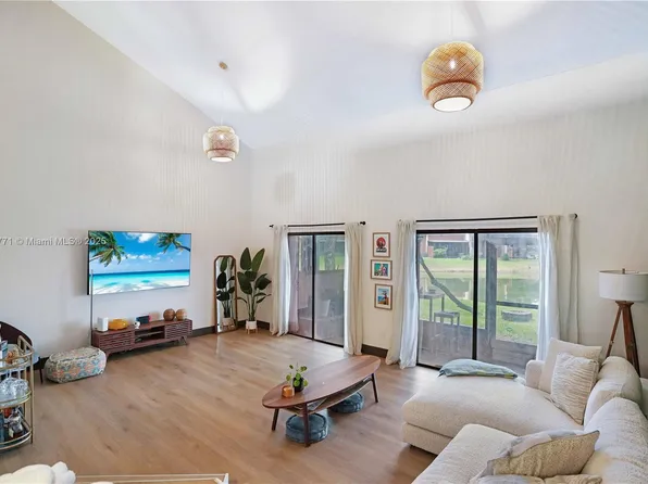 4171 SW 85th Ave, Davie, FL 33328