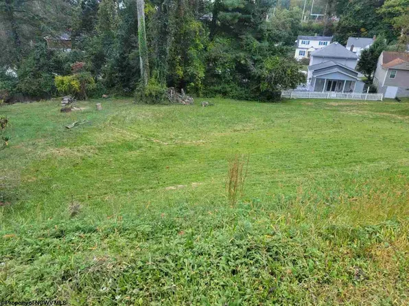 College Park, Fairmont, WV 26554