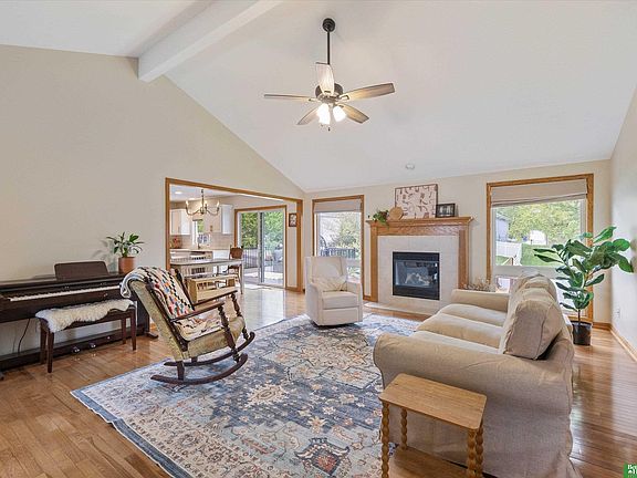 2nd image of 21119 Schofield Dr
