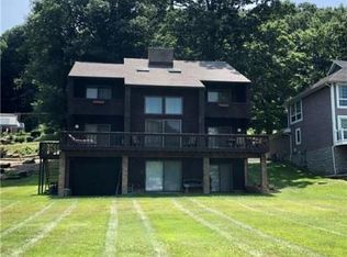 96 E Mohawk Dr, Malvern, OH 44644
