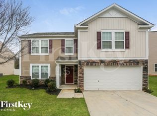 11016 Belmont Run Ln, Charlotte, NC 28213