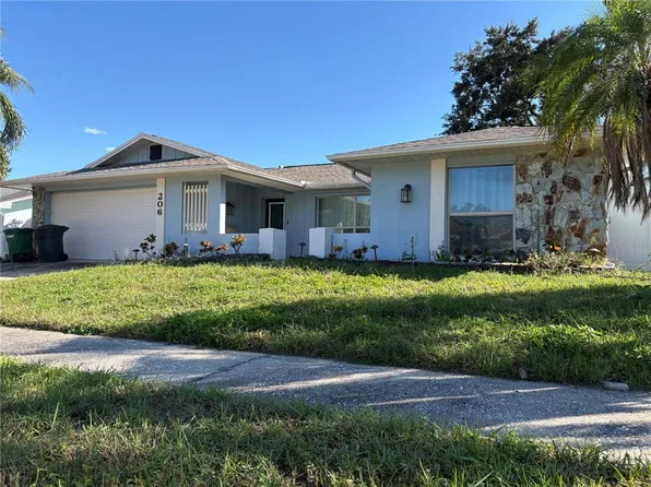 206 HILLCREST DRIVE, SAFETY HARBOR, FL 34695