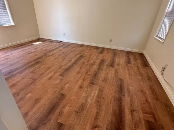 1636 W 19th St, Long Beach, CA 90810