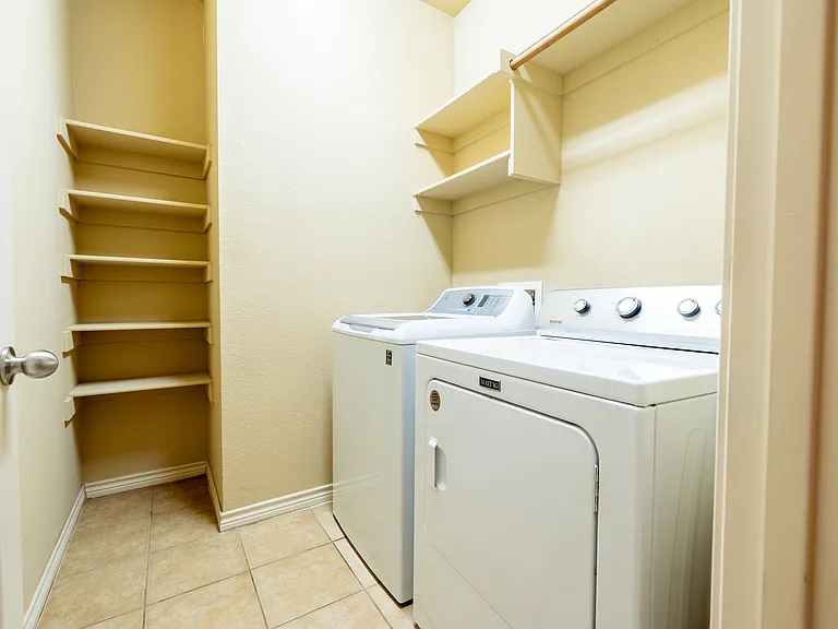 4333 Summersweet Ln — Photo 7