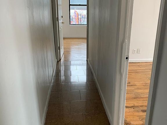 3rd image of 2345 Jerome Ave #2