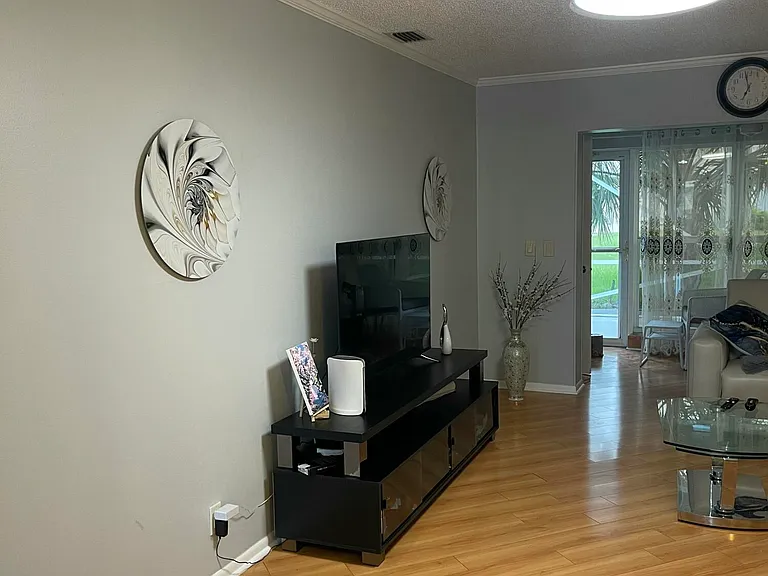 8744 Bella Vista Dr — Photo 11