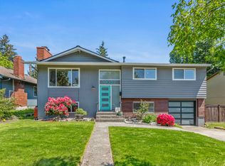 9032 34th Ave SW, Seattle, WA 98126