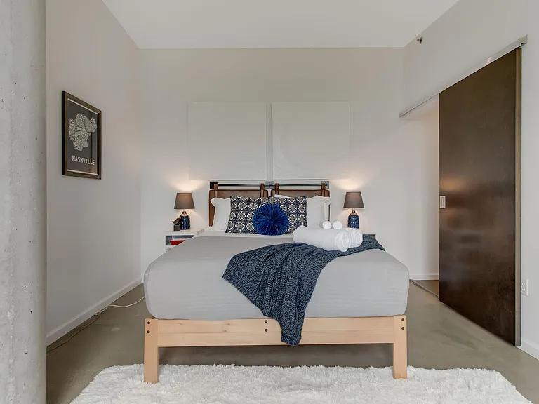 2115 Yeaman Pl #302 — Photo 14