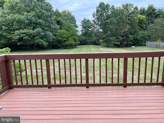 3rd image of 21140 Twinridge Sq