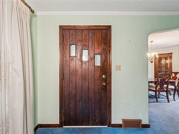 3rd image of 8554 Peebles Rd