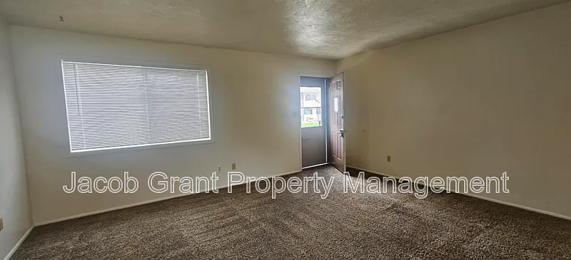 Building Photo - 775 N Fanning Ave #2