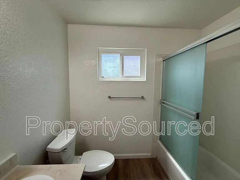 1462 Snyder St — Photo 25