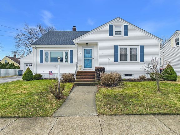 2nd image of 374 Harwich St